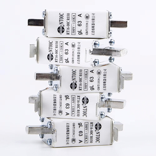 Προσαρμοσμένη χονδρική χαμηλής τάσης NT00C AC Fuse Link Knife Little Blade High Breaking Capacity Copper 100A CE