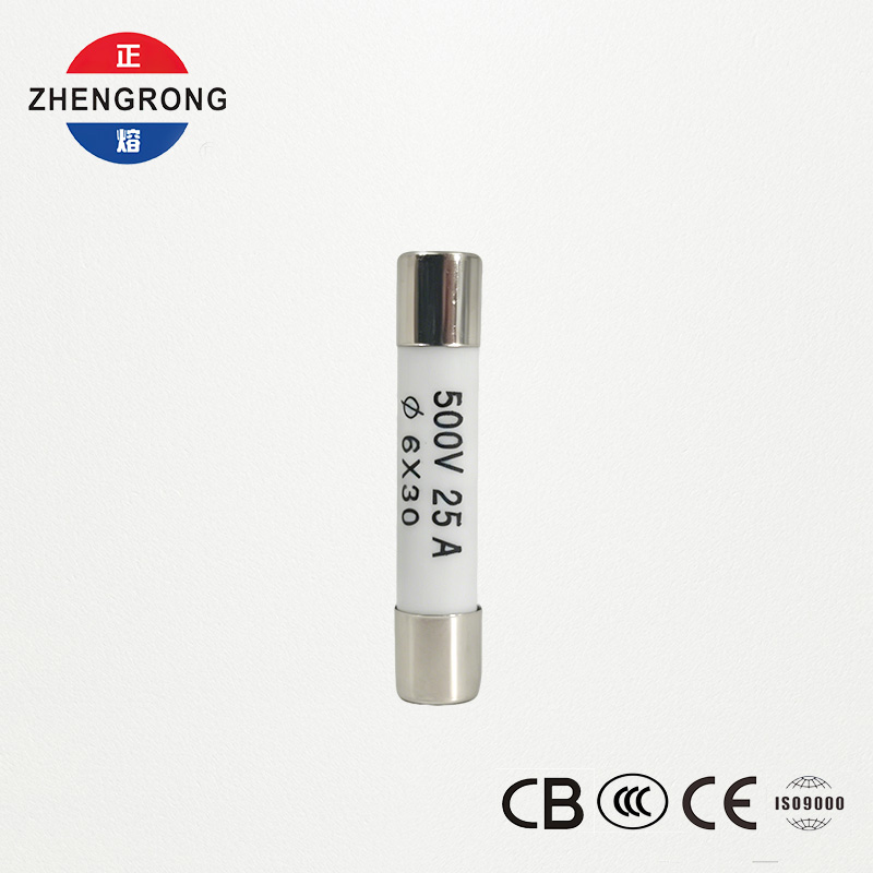 Υψηλής ποιότητας 6*30mm R058 Fuses 25A για διεθνείς διανομείς