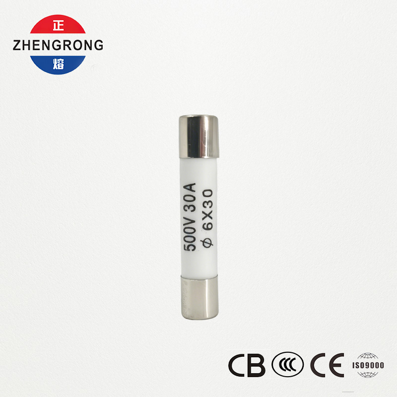 Υψηλής ποιότητας 6*30mm R058 Fuses 30A για διεθνείς διανομείς