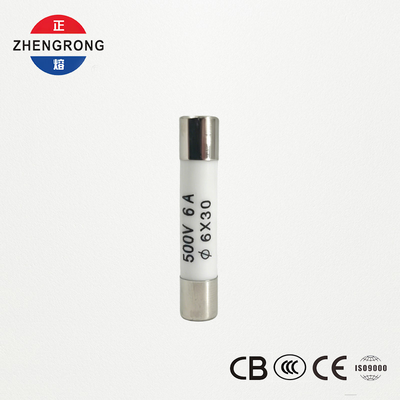 Υψηλής ποιότητας 6*30mm R058 Fuses 6A για διεθνείς διανομείς